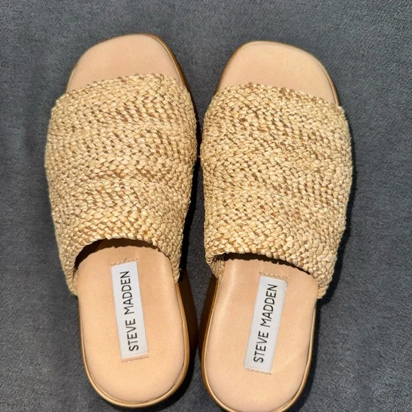 Steve Madden Woven Tan Platform Slides - Picture 2 of 3